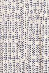 Kleid mit Print in Creme-Blau– Viskose LENZING™ ECOVERO™, Modell Vera