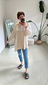 Lange Musselin Bluse Oversize in Beige
