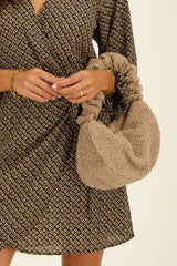 Teddy Tasche in Taupe