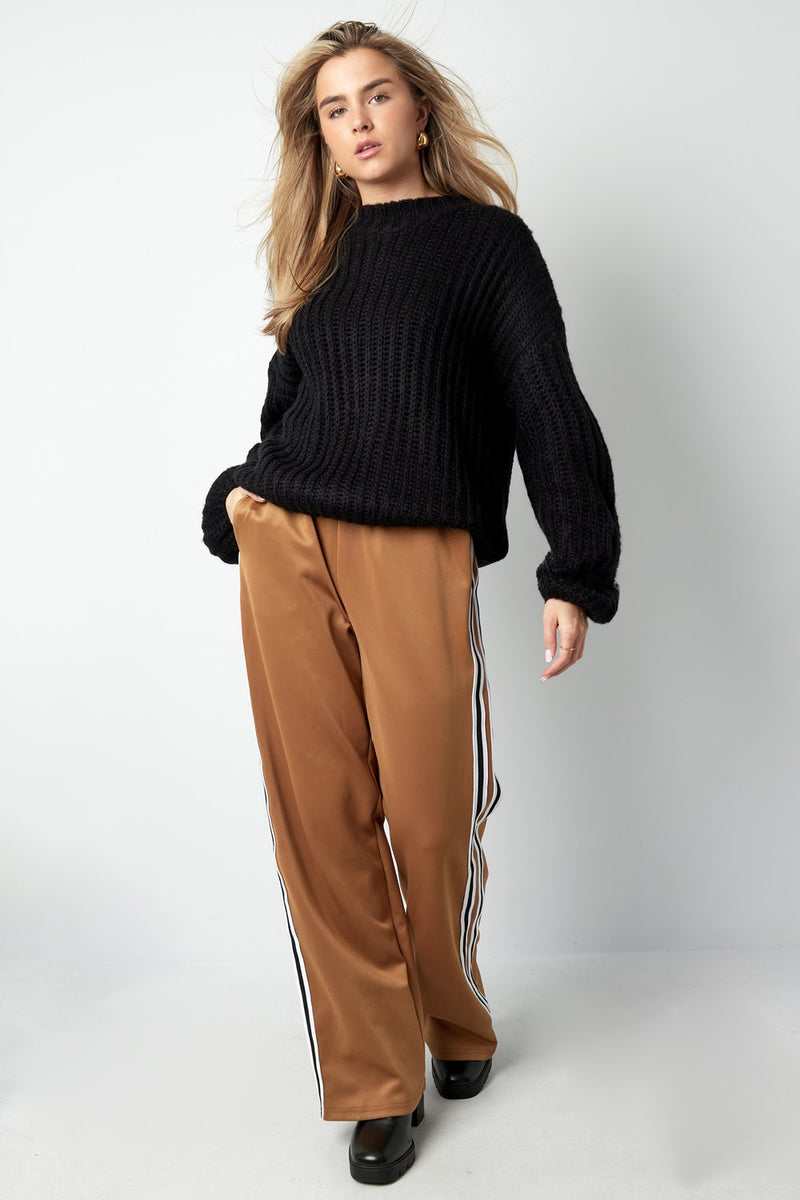 Strickpullover Alma in Schwarz