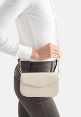 Crossbody-Tasche mit Kette VANJA - Schwarz