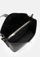 Eiby Hobo in Schwarz