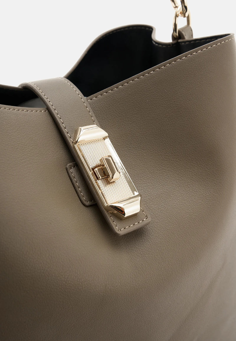 Eiby Hobo in khaki green