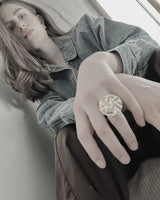 Verstellbarer Ring Elysian in Versilbert