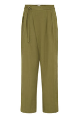 Hose Leslie in Mayfly