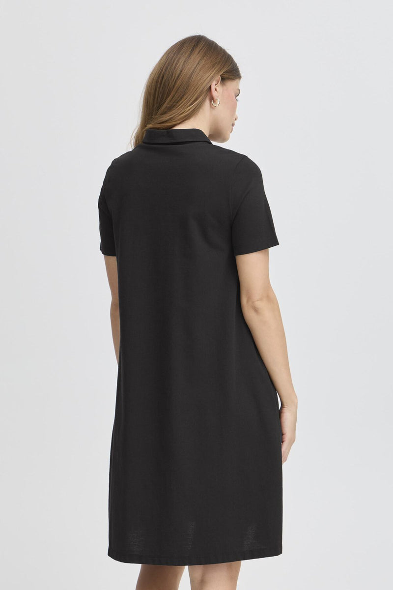 Samma Kleid mit Herz Stickerei in Schwarz