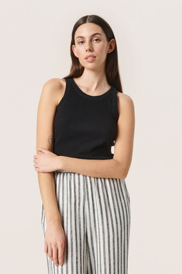 Top Simone in Black