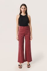 Hose Jill in Burgundy