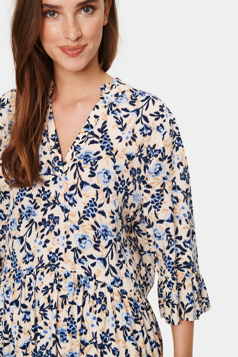 Kleid Eda in Creme Backyard