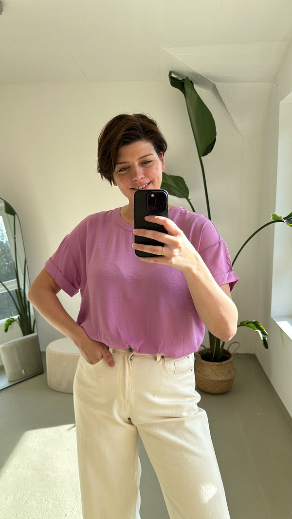 T-Shirt Maluca Short Sleeve Top in Lila