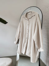 Lange Musselin Bluse Oversize in Beige