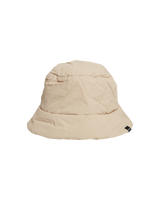 Bucket Hat Sasja in Trench Coat
