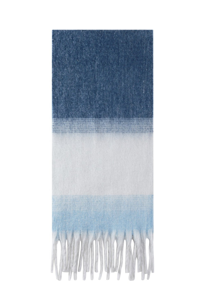 Kuscheliger Schal in Blau