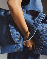 Dylan Shopper in MID BLUE WASH