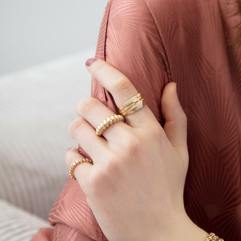 Ring Tara Oval in Gold