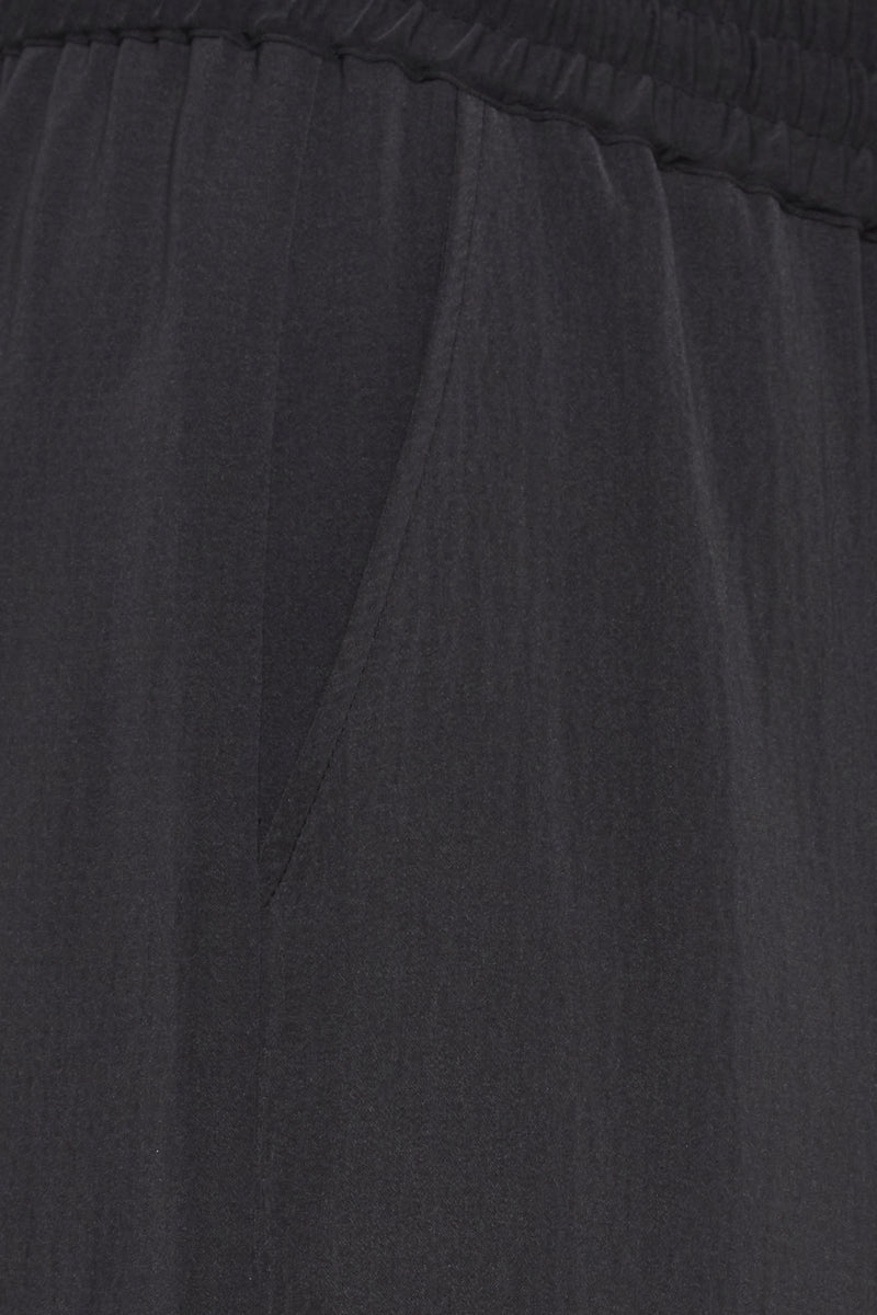 Hose Elinoah in Washed Black