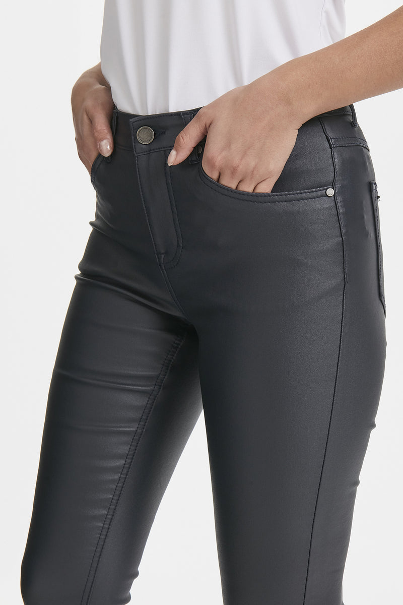 Hose Kato Kiko in Black