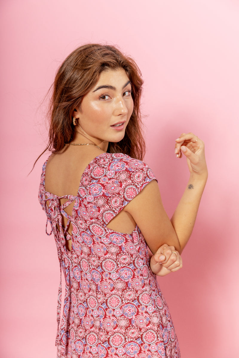 Kleid Iparis in Parfait Pink Mix