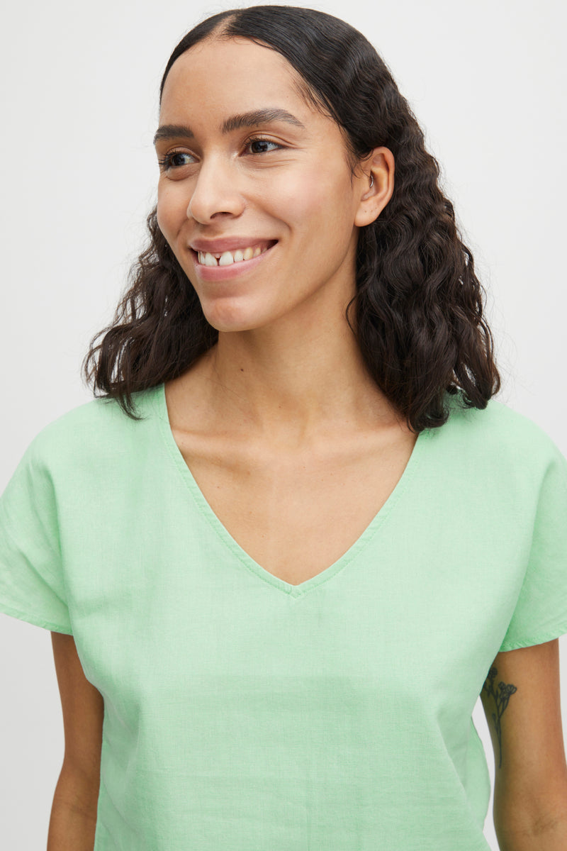 Bluse Falakka V-Neck in Spring Bud