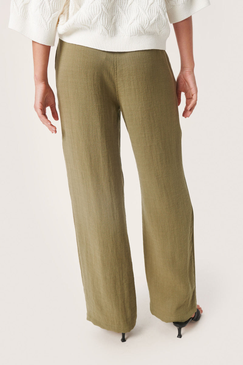 Hose Camile in Loden Green