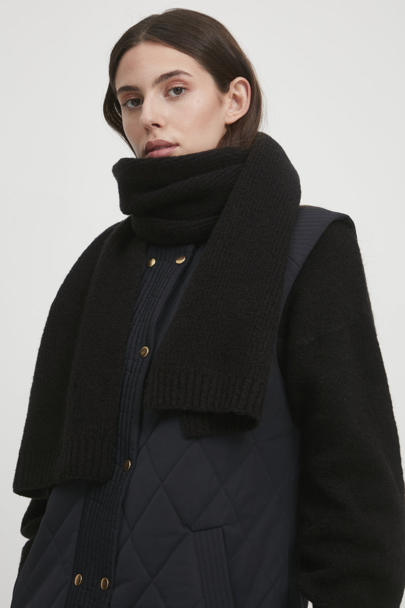 Schal Aivo in Black