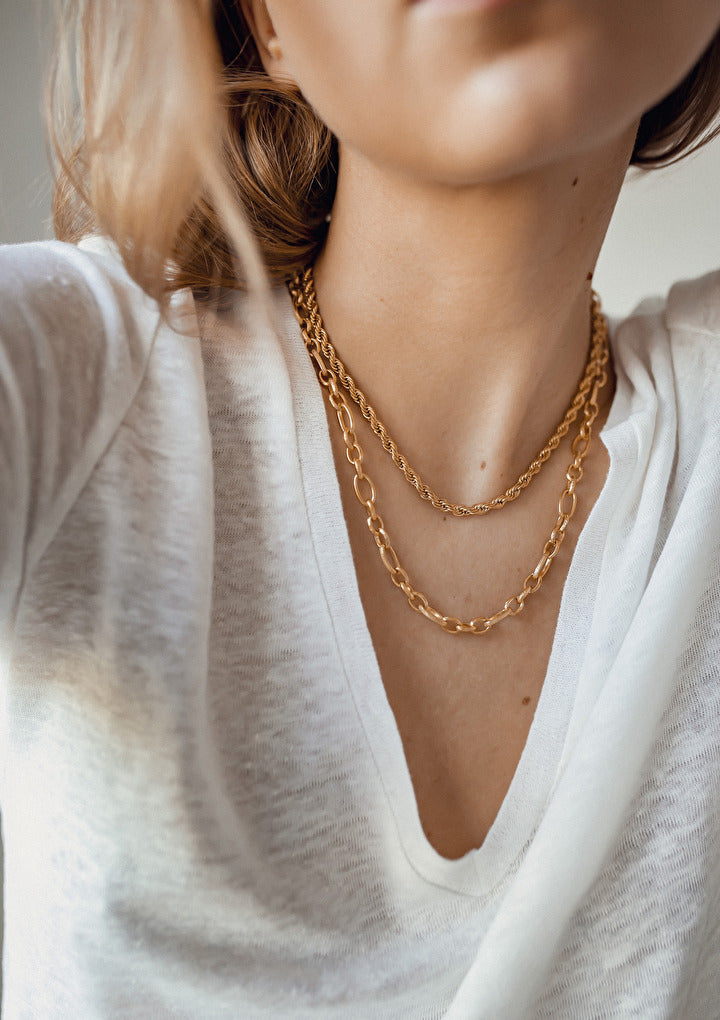 Chunky Oval Figarokette in Gold